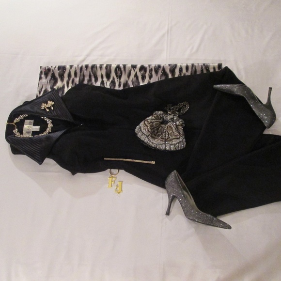 COLLECTIONS LUXURY BLACK JUMPSUIT –NWOT - Picture 5 of 8